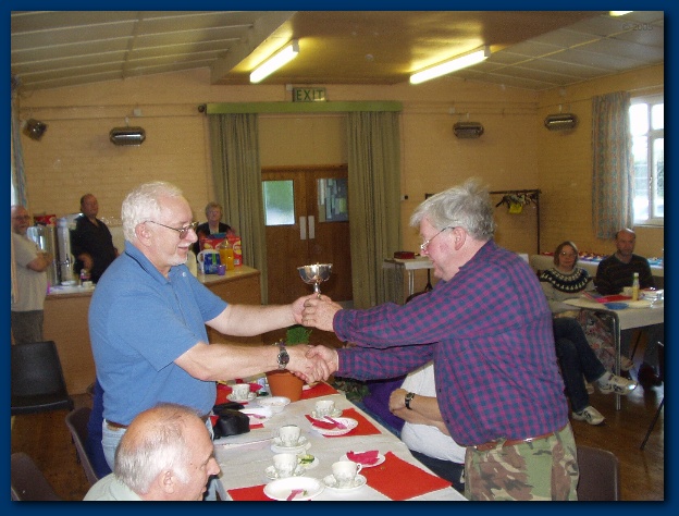 600x449 pixels (126K)